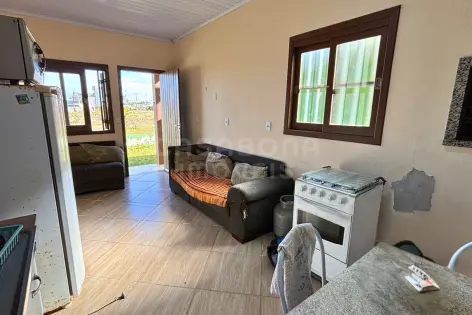 Imagem #4 do imóvel Casa a 60 metros da praia – 2 dormitórios para viver o melhor do litoral