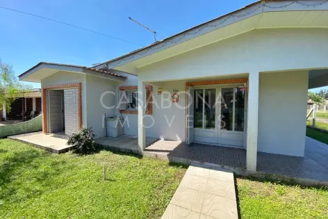 Imagem secundária do Encantadora Residência no Arroio Teixeira, Capão da Canoa