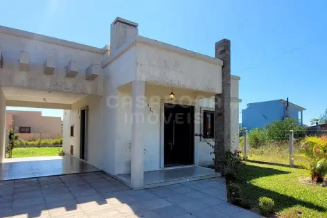 Imagem #1 do imóvel Casa mobiliada com suíte e amplo pátio no Âncora