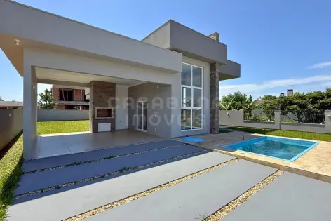 Imagem #2 do imóvel Casa moderna com piscina a 300 metros da praia no Camboim