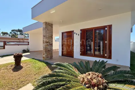 Imagem #3 do imóvel Casa com piscina e amplo espaço em Arroio do Sal