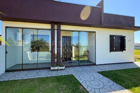 Imagem #3 do imóvel Casa de Esquina com Piscina e Excelente Posição Solar – Conforto e Valorização Garantidos