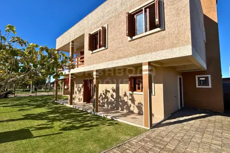 Imagem principal do Sobrado amplo a apenas 500 metros do mar no bairro Rondinha