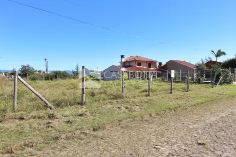 Imagem #3 do imóvel Dois Belos Lotes a 60 Metros da Praia: Ótimo Investimento com Posição Solar Frente Mar