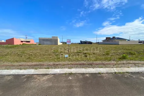 Imagem principal do Terreno amplo em localização privilegiada no Esmeralda