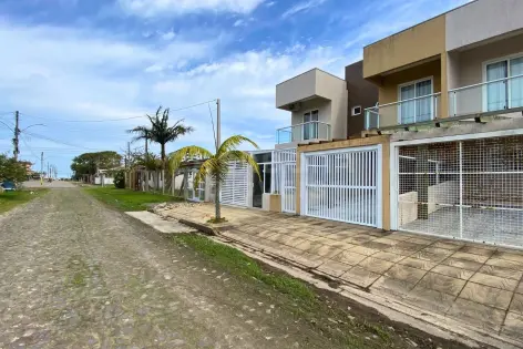 Imagem secundária do Sobrado a 400 Metros do Mar – Conforto, Espaço e Qualidade de Vida no Litoral