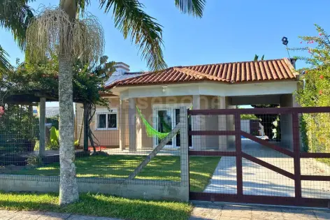 Imagem secundária do Casa Mobiliada com Piscina a 500m da Praia no Bairro Vista Alegre