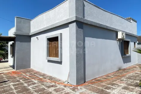 Imagem #2 do imóvel Casa Ampla com 4 Dormitórios, 2 Suítes e 236 m² de Área Construída
