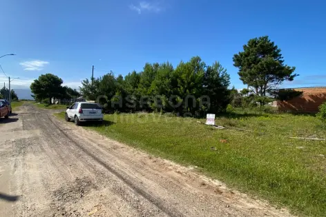 Imagem secundária do Terreno 10 x 30 no Balneário Figueirinha – Amplo, Bem Localizado e Pronto para Construir