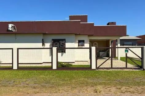 Imagem #4 do imóvel Casa de Esquina com Piscina e Excelente Posição Solar – Conforto e Valorização Garantidos
