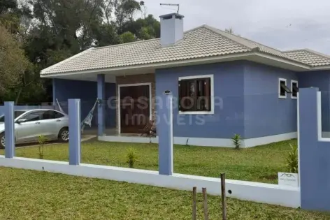 Imagem principal do Casa a Apenas 300 Metros da Praia com Suíte e Duas Vagas de Garagem