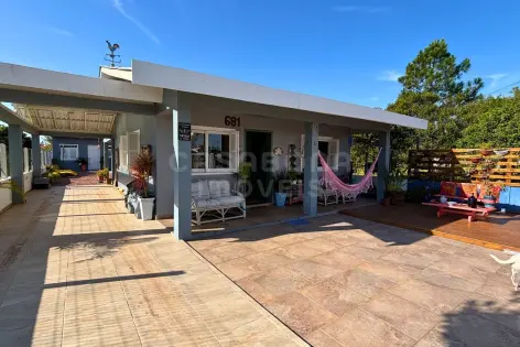 Imagem #2 do imóvel Casa com 3 dormitórios a apenas 700 metros da praia em Torres