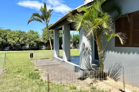 Imagem #3 do imóvel Casa com Excelente Iluminação Natural no Balneário Jardim Olívia – Conforto e Funcionalidade