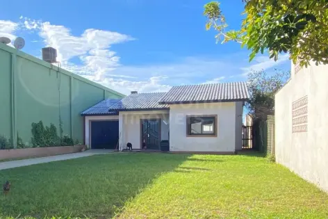 Imagem principal do Oportunidade Comercial: Casa Simples em Localização Privilegiada em Arroio do Sal