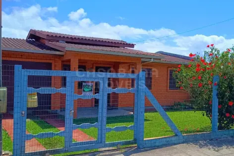 Imagem #3 do imóvel Casa térrea com amplo pátio e excelente localização em Areias Brancas