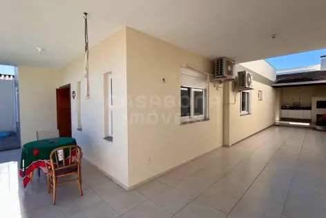 Imagem #2 do imóvel Casa com piscina e espaço gourmet a 500 metros da praia em Areias Brancas