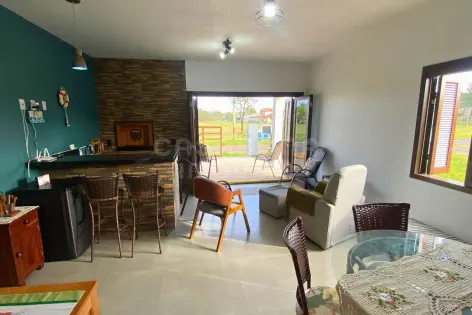 Imagem #4 do imóvel Casa semi mobiliada a apenas 380 metros do mar na Praia Azul