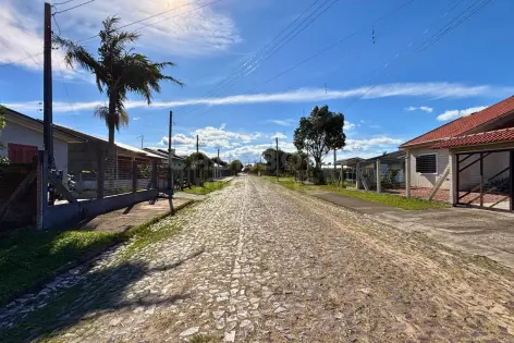 Imagem #4 do imóvel Terreno amplo no bairro Malinsky a apenas 650 metros do mar