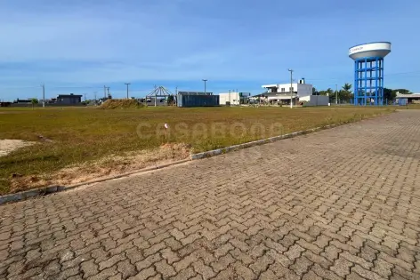 Imagem #4 do imóvel Terreno pronto para construir no Bom Jesus – 400m do mar!