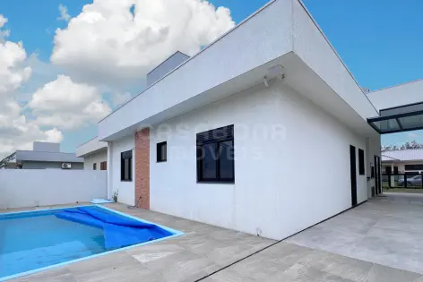 Imagem #3 do imóvel Casa mobiliada com piscina e 3 dormitórios a 85 m da praia em Arroio do Sal