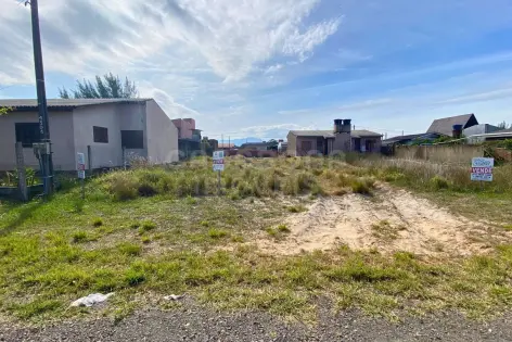 Imagem principal do Terreno amplo a apenas 400m do mar em Arroio do Sal!