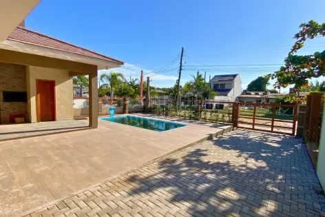 Imagem #2 do imóvel Casa mobiliada com piscina e espaço gourmet no bairro Areias Brancas