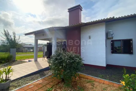 Imagem #2 do imóvel Casa semi mobiliada a apenas 380 metros do mar na Praia Azul