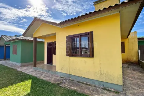 Imagem #2 do imóvel Casa a 60 metros da praia – 2 dormitórios para viver o melhor do litoral