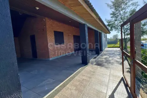Imagem #3 do imóvel Casa com Chalé Independente a 60m da Praia no Bairro São Jorge – Ótima para Moradia e Renda