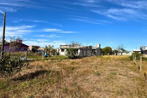 Imagem #2 do imóvel Terreno de 300 m² com posição solar norte no bairro São Jorge