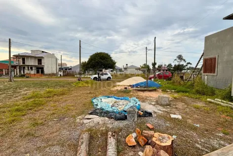 Imagem #2 do imóvel Terreno amplo com posição solar leste a 560 metros da praia em Âncora