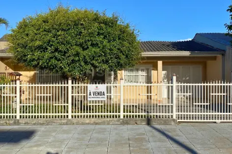Imagem principal do Casa em Areias Brancas a 50 metros da praia, pronta para receber sua família