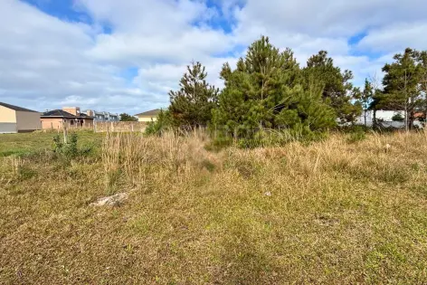 Imagem #1 do imóvel Terreno de 360 m² com posição solar norte no Vista Alegre