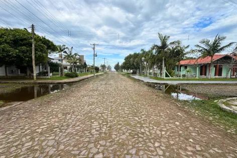 Imagem #4 do imóvel Terreno em localização privilegiada a 400 metros do mar em Areias Brancas
