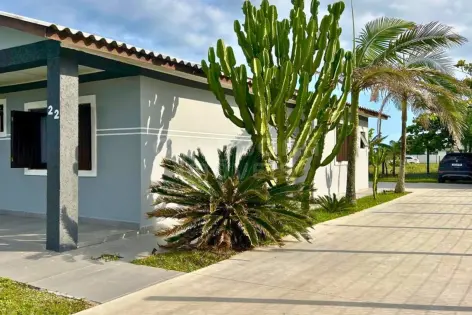 Imagem #4 do imóvel Casa exclusiva a 20 metros do mar no Jardim Raiante
