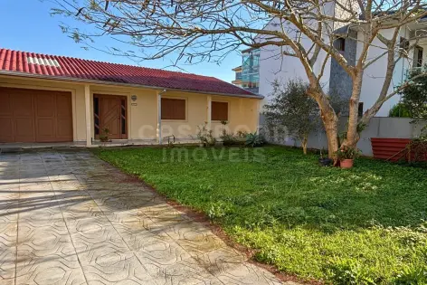 Imagem #1 do imóvel Oportunidade no Centro de Arroio do Sal: casa com excelente localização