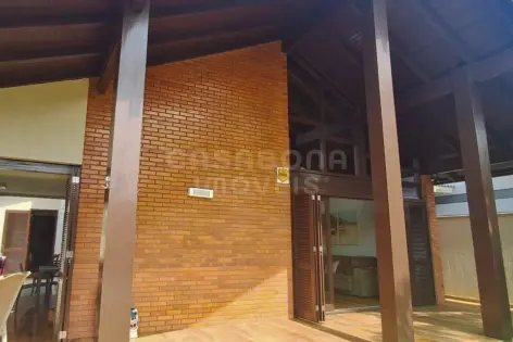 Imagem #1 do imóvel Casa de alto padrão a 77 metros da praia em Praia Grande, Torres