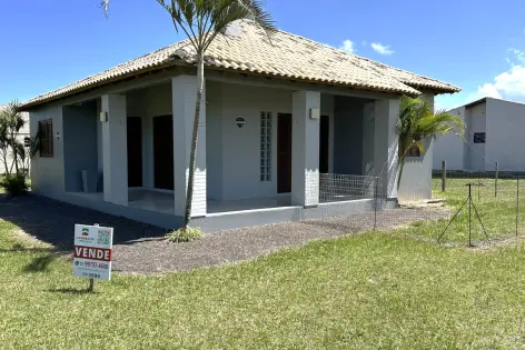 Imagem principal do Casa com Excelente Iluminação Natural no Balneário Jardim Olívia – Conforto e Funcionalidade