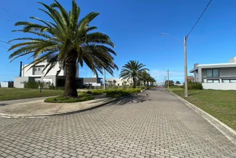 Imagem principal do Oportunidade exclusiva para construir no litoral: terreno amplo em Curumim