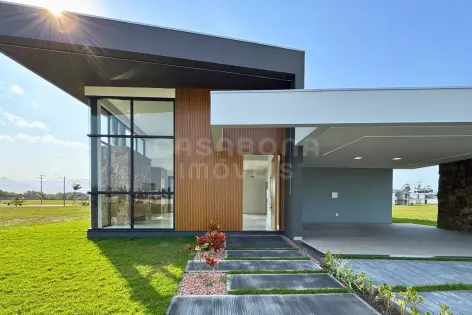 Imagem #2 do imóvel Casa Contemporânea no Condomínio Parque das Figueiras – Sofisticação e Conforto em Arroio do Sal