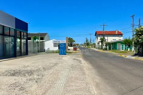 Imagem #3 do imóvel Imóvel comercial com 4 salas a 350 metros da praia em Marambaia