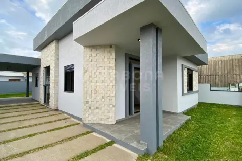 Imagem #2 do imóvel Casa moderna e mobiliada a apenas 180 metros da praia no bairro São Jorge