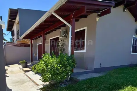 Imagem #2 do imóvel Casa de esquina com amplo pátio no bairro Igra Sul em Torres