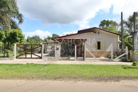 Imagem principal do Residência de Esquina no Balneário Lagoa da Camboim