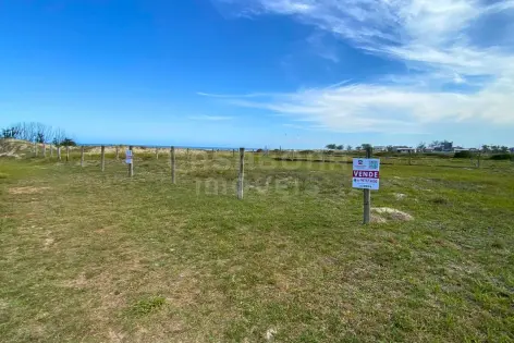 Imagem #3 do imóvel Terreno a Poucos Passos do Mar na Praia Real de Torres – Excelente Localização
