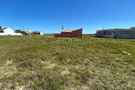 Imagem principal do Terreno Amplo e Bem Localizado no Loteamento Esmeralda em Arroio do Sal