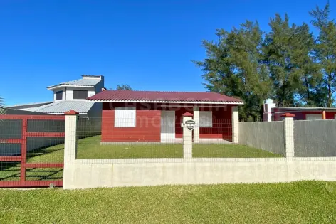 Imagem principal do Casa a 50 metros do mar no Bairro São Jorge – Conforto e ótima posição solar