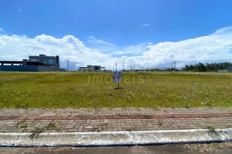 Imagem principal do Terreno a Beira Mar no Loteamento Esmeralda – Posição Solar Leste