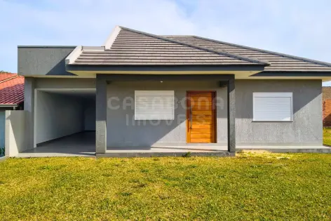 Imagem principal do Casa moderna com amplo terreno duplo em Arroio do Sal