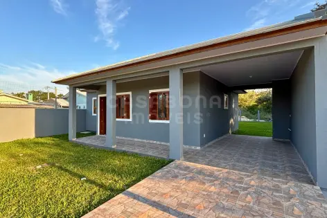 Imagem #1 do imóvel Casa mobiliada com 3 dormitórios, suíte e excelente localização no Balneário Atlântico